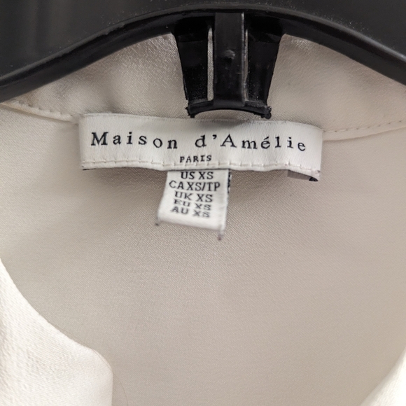 🎉3/$50🎉 Maison d'Amélie Hi-Lo Top - Picture 4 of 6